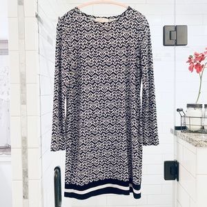 Michael Kors Classy/Sexy Black/White long sleeve form fitting Dress Sz. M